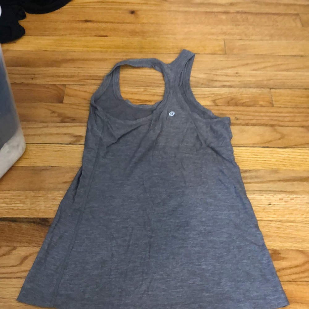 Lululemon tank